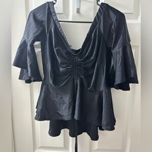 Black Ruched Bell Sleeve Stretch Top – Size 1X